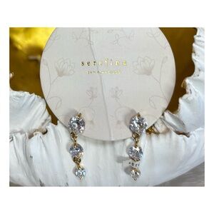 NWOT Anthropologie Drop Earrings in Gold